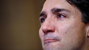 Başbakan gözyaşlarına hakim olamadı