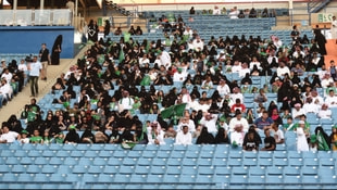Suudi kadınlara stadyuma giriş hakkı