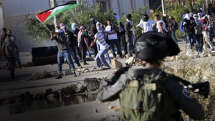 Kudüste kriz alevlendi: Filistinliler ve İsrail askerleri çatışıyor!