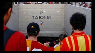 Galatasaraylı taraftarlar meşale yaktı metro kapandı!