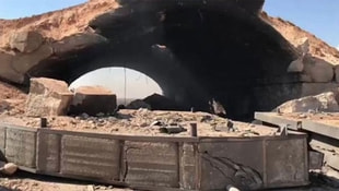 ABD Suriyeye füze fırlattı! Hava üssünden ilk görüntüler