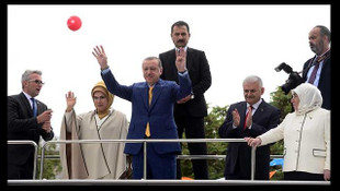 Cumhurbaşkanı Erdoğan 1370 delegenin imzasıyla AK Parti başkan adayı gösterildi