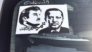 Ev ve arabalarının camlarına Erdoğan posteri!
