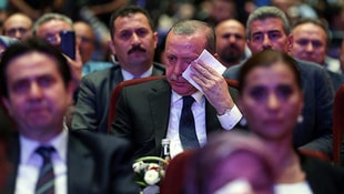 İkiz şehitlerin babası Erdoğanı gözyaşlarına boğdu!