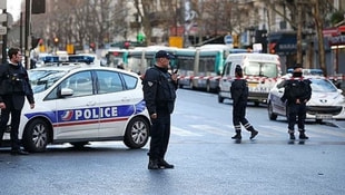 Fransada çekiçli terör saldırısı! 