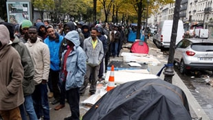 Fransada sığınmacılar, devletin dağıttığı yemeği almadı