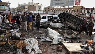 Afganistan sivilleri vurdu: 100 ölü
