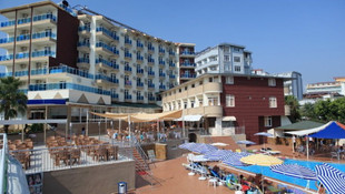 BKM Tourla, Okurcalar tatili... Akın Paradise Hotelde...