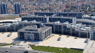 Adalet Sarayı tuvaletinde silah bulundu