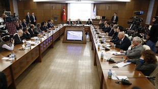 2016da geçerli olacak asgari ücret kararlaştırılıyor! Asgari ücret 1300 TL oldu mu?