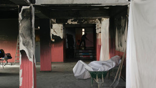 Ateşe verilen okulda eğitime yeniden başlandı