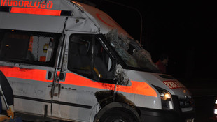 Aydın'da ambulans devrildi: 6 yaralı