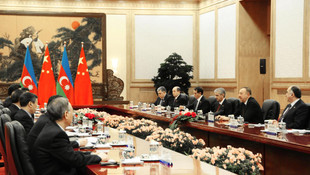Azerbaycan Cumhurbaşkanı Aliyev Çin'de