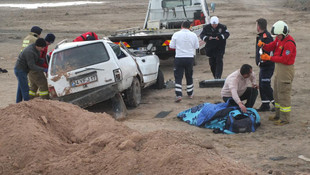 Balıkesir'de otomobil şarampole devrildi: 5 yaralı