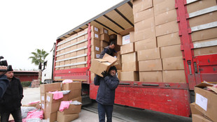 Bebek kıyafetleri arasında kaçak sigara sevkiyatı