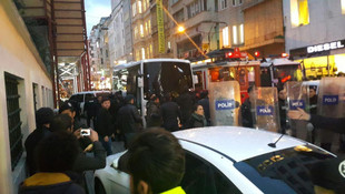 Beyoğlu'nda izinsiz gösteriye müdahale