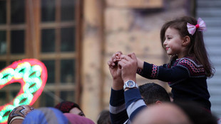 Beyrut'ta çocukların Mevlid Kandili coşkusu