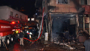 Bitlis'te tuhafiye dükkanında yangın