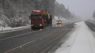 Bolu Dağı'ında kar yağışı başladı