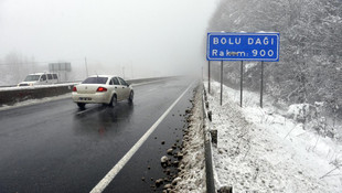 Bolu Dağı'nda kar ve sis