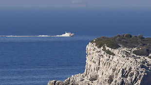 Dikili'de sığınmacıları taşıyan teknenin batması