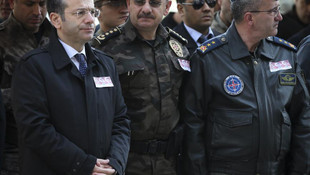 Diyarbakır'daki polis aracına saldırı