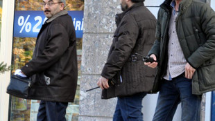 Dolandırıcılara vermek için kredi çekti