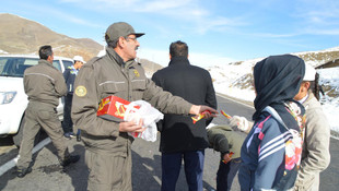Dondurucu soğukta yaban hayvanları unutulmadı