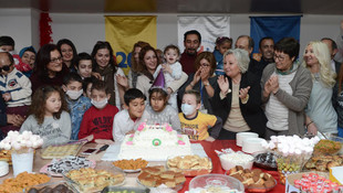 "En mutlu" yeni yıl partisi