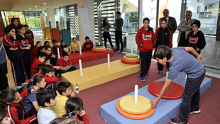 "Harika Matematik" sergisi Antalya'da açıldı