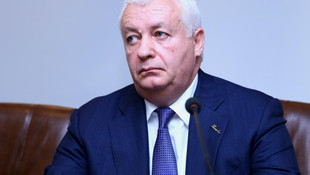 Hazar Denizi'nde petrol platformunda çıkan yangın