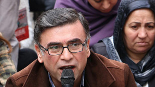 HDP'li gruba bayraklı tepki