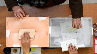 İspanyada sandıktan koalisyon çıktı