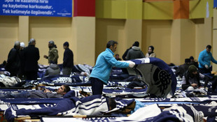 Belediyeden sokakta yaşayanlara yardım