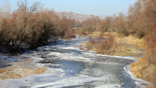 Kızılırmak buz tuttu