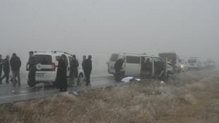 Konya'da komyonet ile minibüs çarpıştı: 1 ölü, 8 yaralı