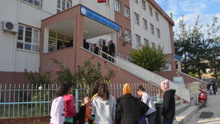 Kozan'da dolmuşun çarptığı kız öğrenci öldü