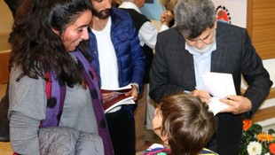 Mersin Kenti Edebiyat Ödülü Cevat Çapan'a verildi