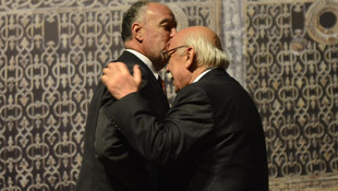 "Özel Dost İslam'a Hizmet Ödülleri"