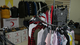 Öğrencilerin yüzünü "Sevgi Mağazası" güldürecek