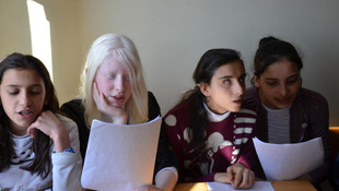 Özel eğitim öğrencileri ve öğretmenlerinden "atışmalı" klip