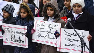 Pakistan'daki okul saldırısının şehitleri anıldı