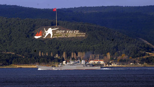 Rus askeri gemisi Çanakkale Boğazı'ndan geçti