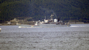 Rus savaş gemisi Çanakkale Boğazı'ndan geçti