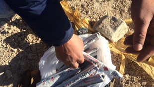 Şanlıurfa'da sıkıştırılmış dinamit lokumu ele geçirildi