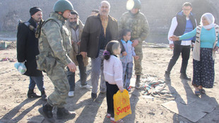 Sur'daki vatandaşlardan operasyona destek