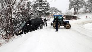 Uludağ'da kar yağışı