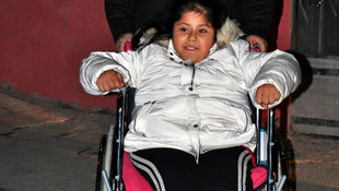 Valilik bedensel engelli Şeydanur'a araç tahsis etti