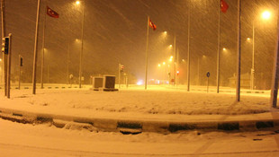 Balıkesir'de eğitime kar engeli