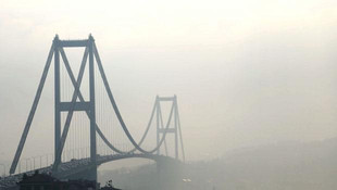 İstanbul Boğazına sis engeli! Gemi geçişine kapatıldı!